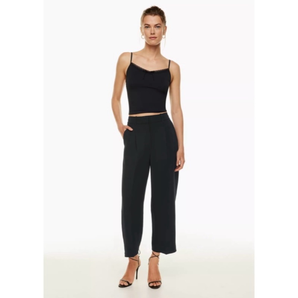Aritzia Effortless Cropped Black Women's Pants